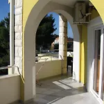With Swimming Pool - 4166 Apartment Sibenik