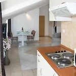 Apartment With Swimming Pool - 4166 Sibenik