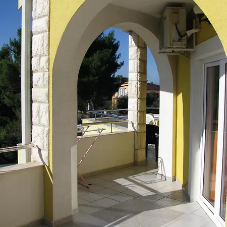 With Swimming Pool - 4166 Apartment Sibenik