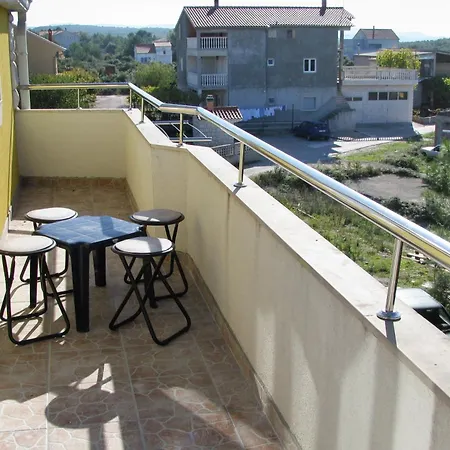 With Swimming Pool Sibenik - 4166 Apartamento Razine