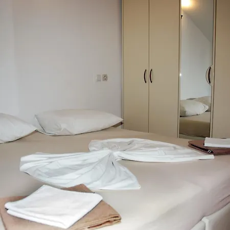 With Swimming Pool Sibenik - 4166 Apartamento Razine