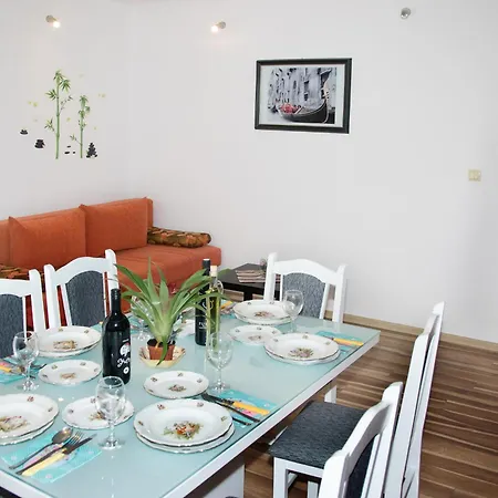 With Swimming Pool - 4166 Apartment Sibenik