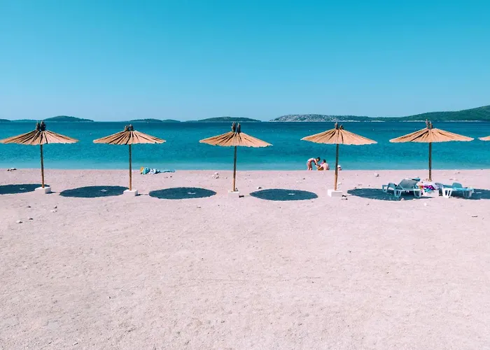 Appartement With Swimming Pool Sibenik - 4166 *