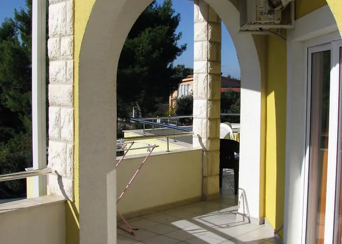 With Swimming Pool - 4166 דירה שיבניק