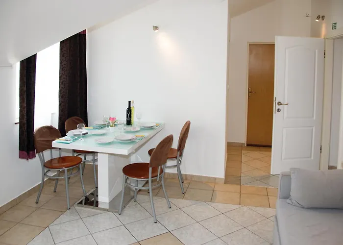 With Swimming Pool - 4166 דירה *